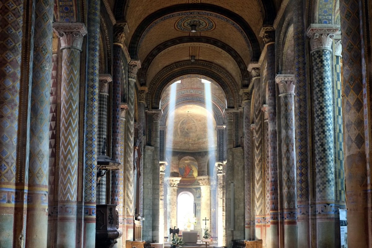 Собор в Пуатье Франция