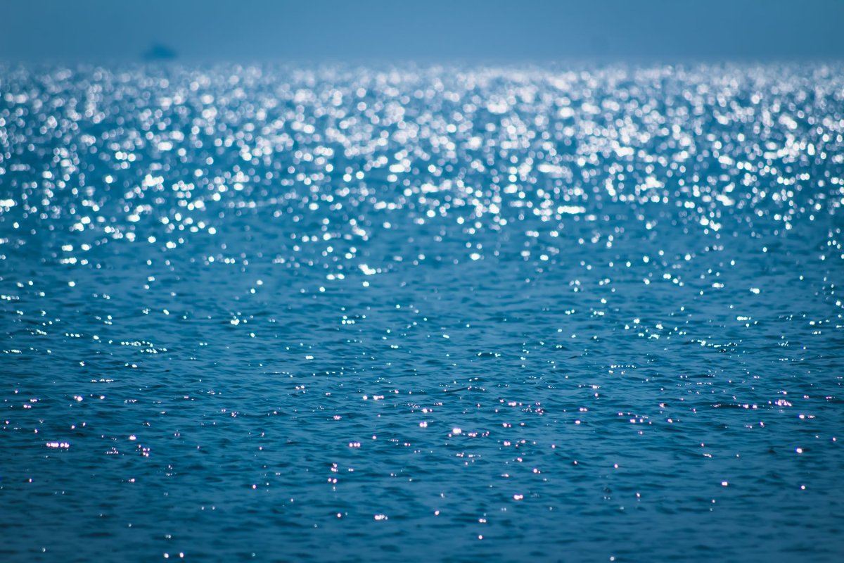 Поверхность моря