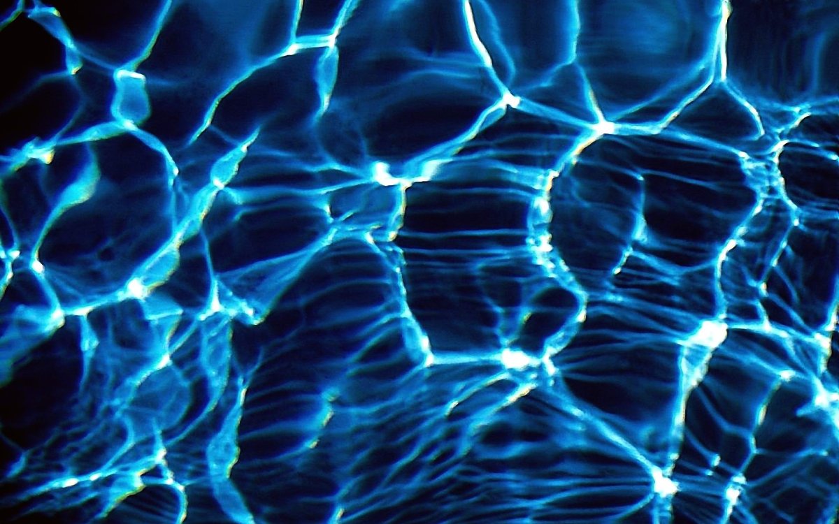 Блики на воде