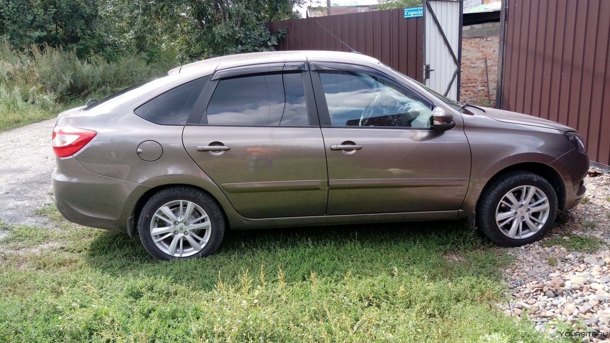 ЛАДАГРАНТА лифтбек КОРРИАНДР