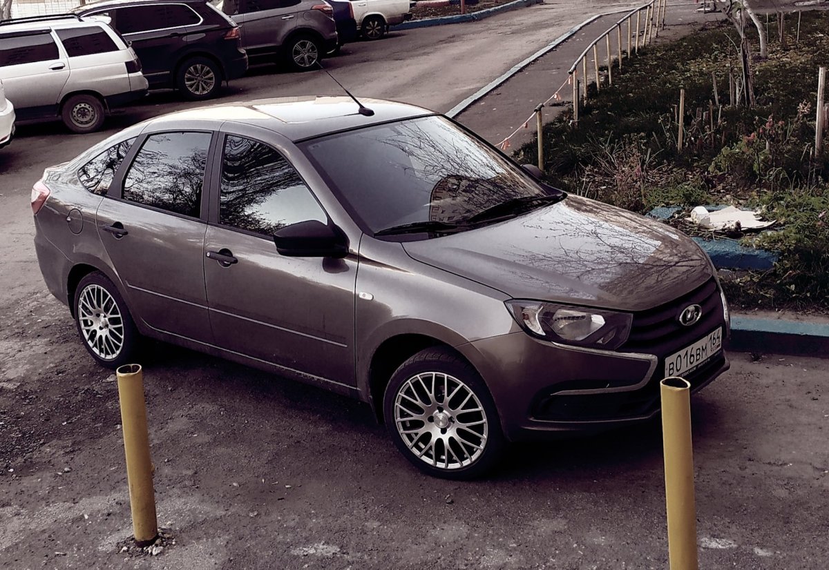 Лада Гранта фл лифтбек кориандр