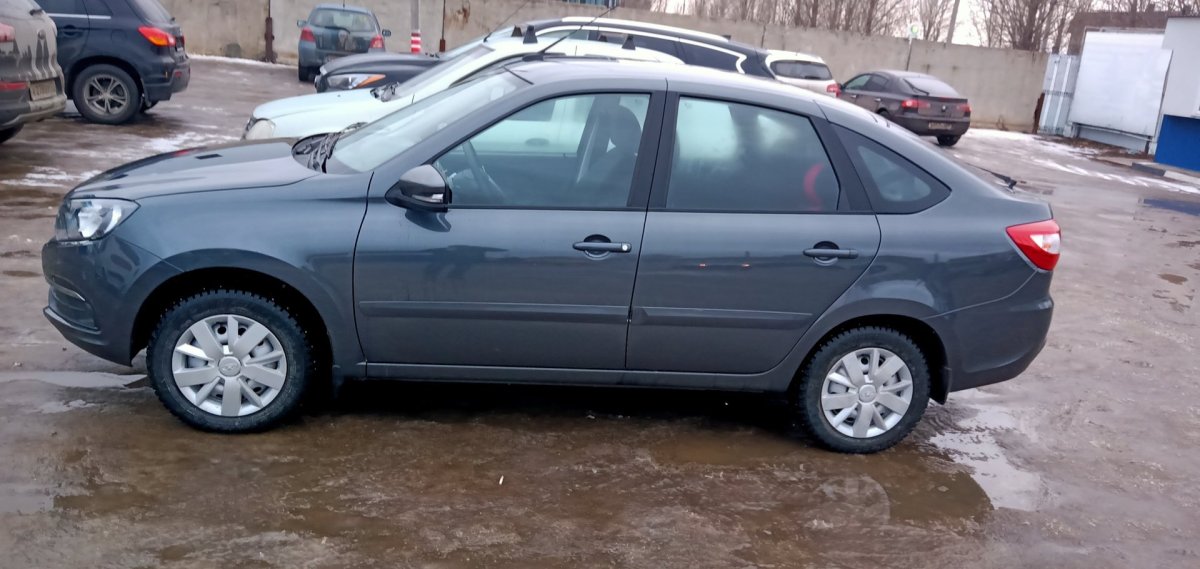 Борнео 633 Гранта лифтбек