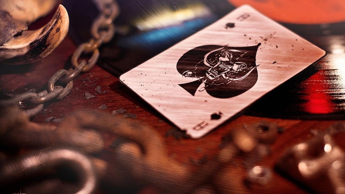 Покерные карты в огне