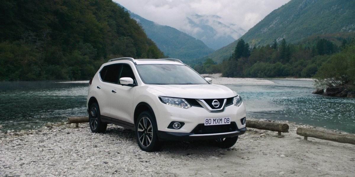 Nissan x-Trail белый