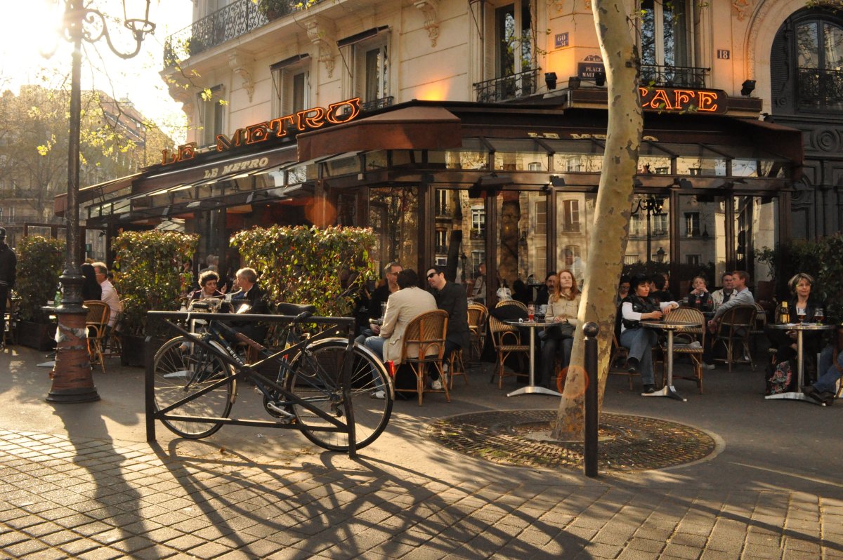 Улочки Швейцарии с кафе