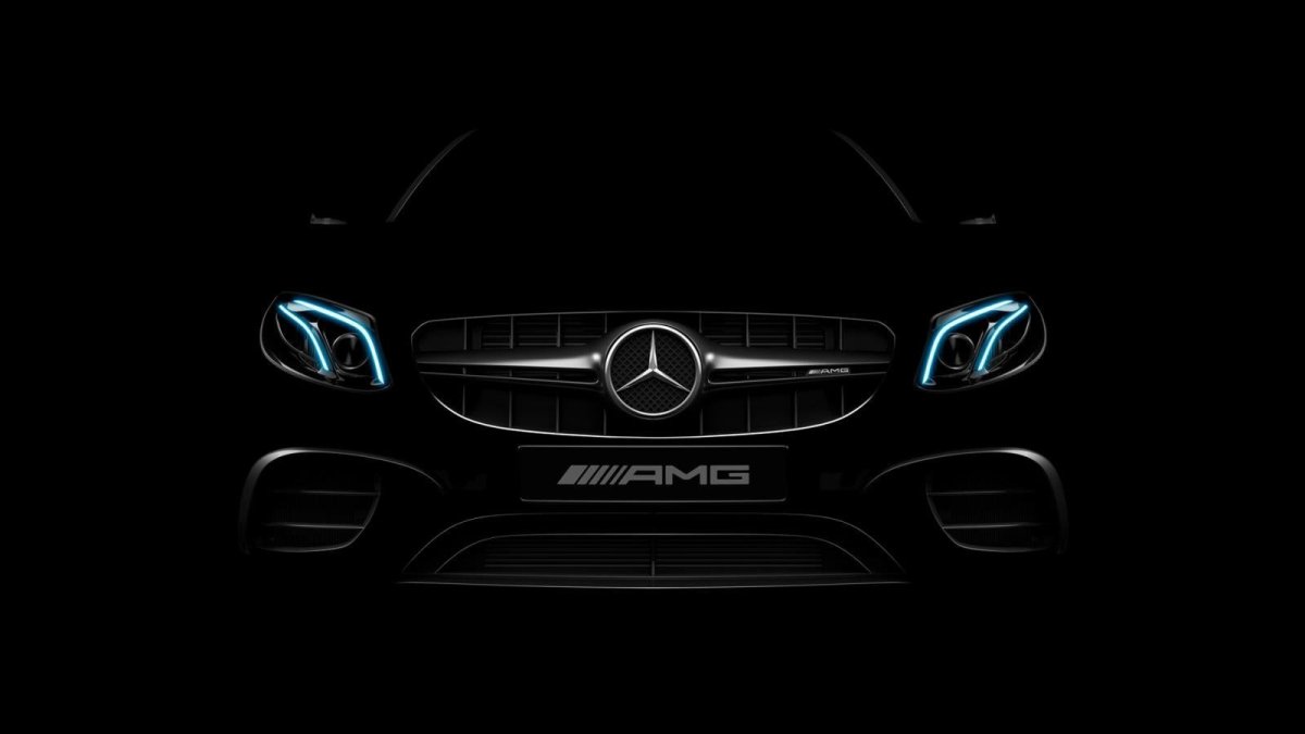 Мерседес АМГ 63 чёрный темноте