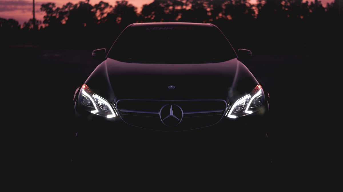 Мерс 212 АМГ ночь