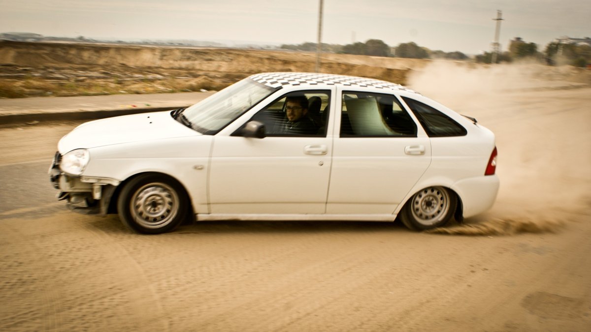 Приора хэтчбек обои