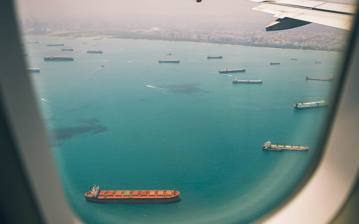 Окно самолета