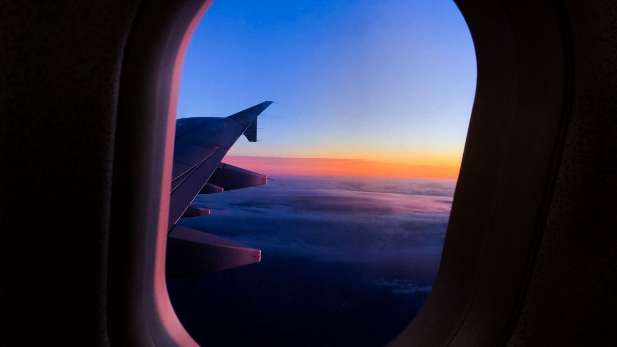 Иллюминатор с внешней стороны