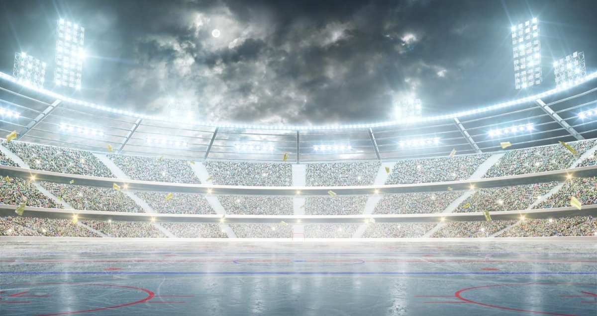 Лед на хоккейном стадионе