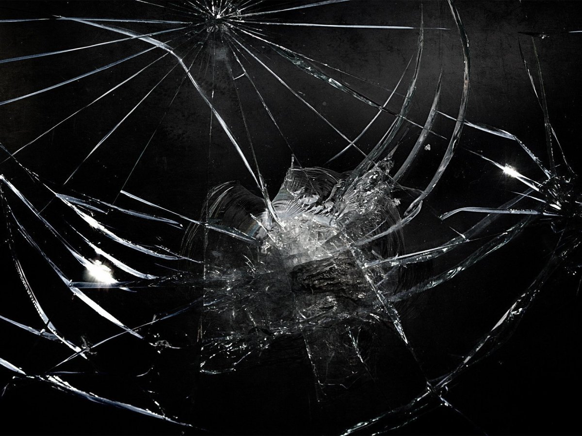 Разбитый монитор