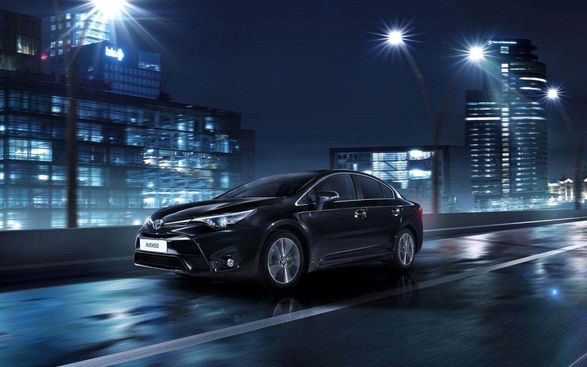 Тойота Авенсис 2016