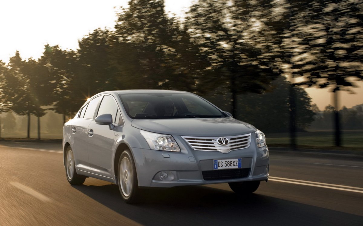 Авенсис 2009 2 поколение