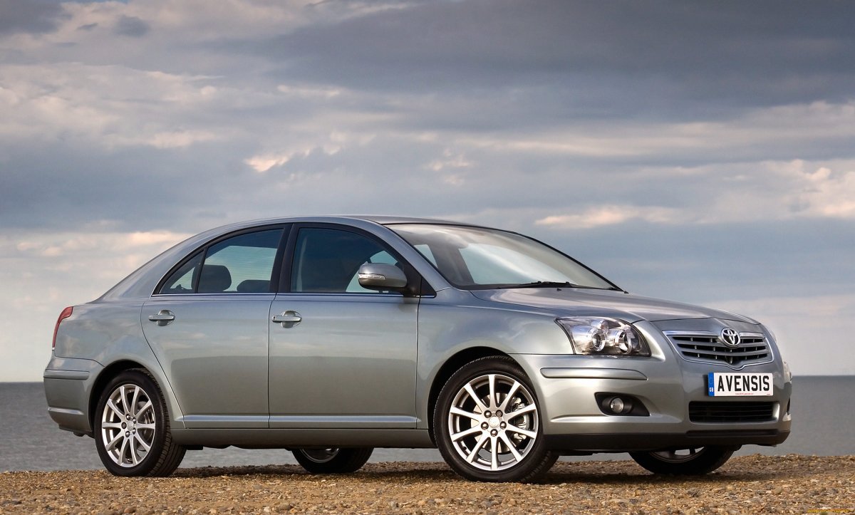 Тойота Авенсис 2008