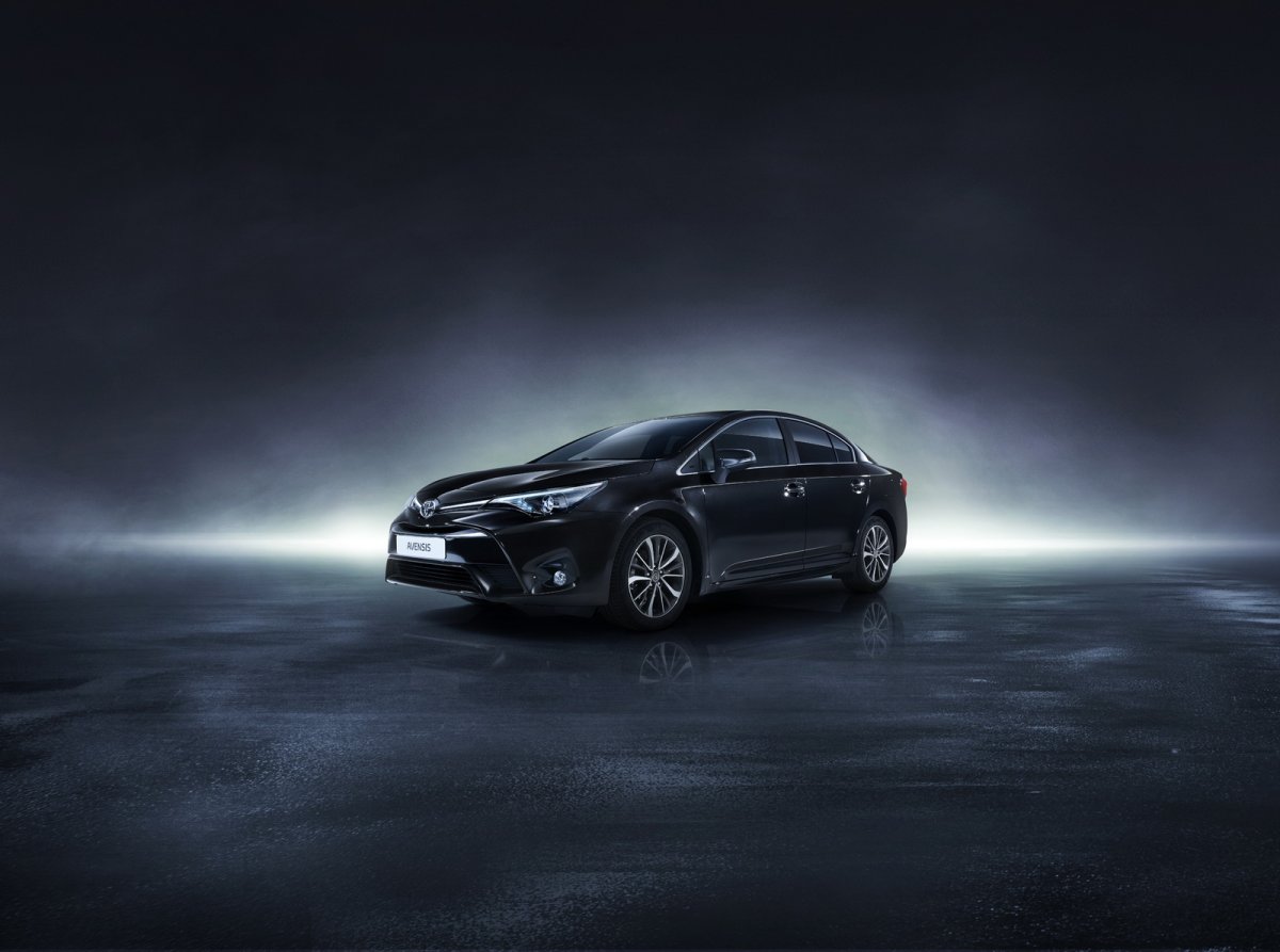Toyota Avensis Wallpaper