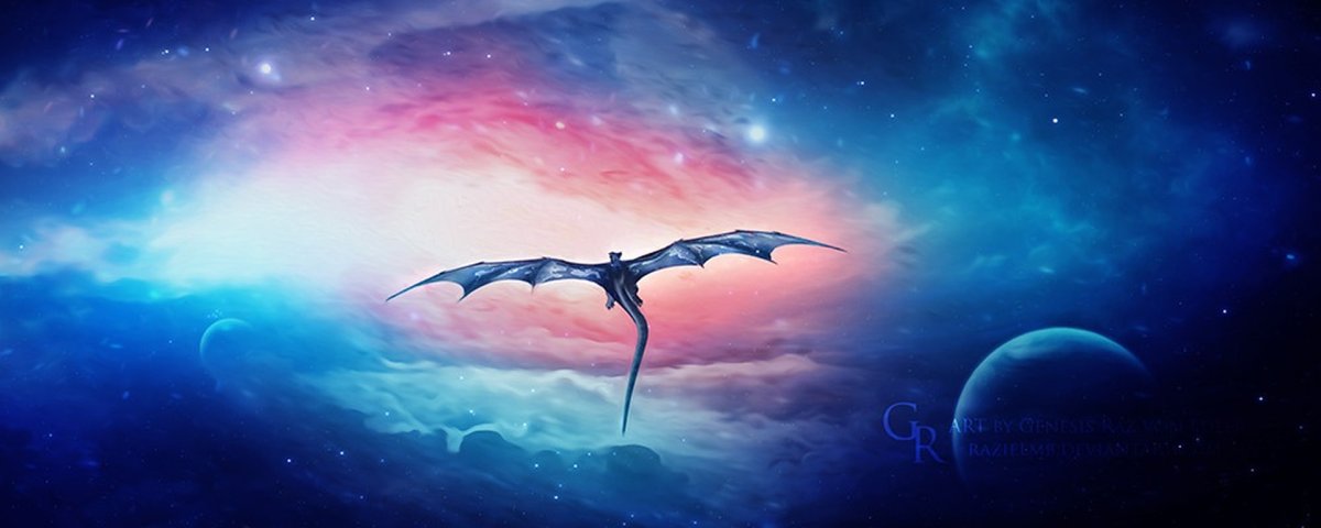 Дракон на фоне космоса