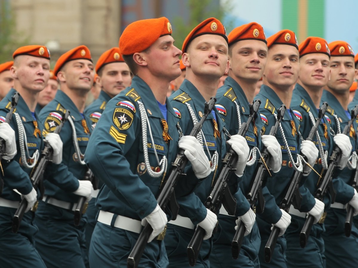 АГЗ МЧС парад