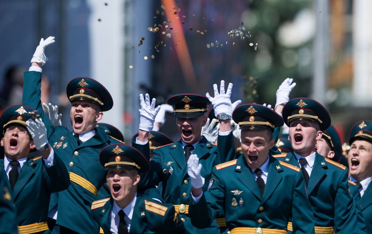 Курсанты Омский автобронетанковый инженерный институт