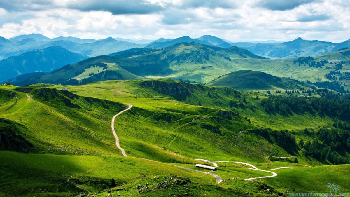 Зеленые холмы горный Алтай