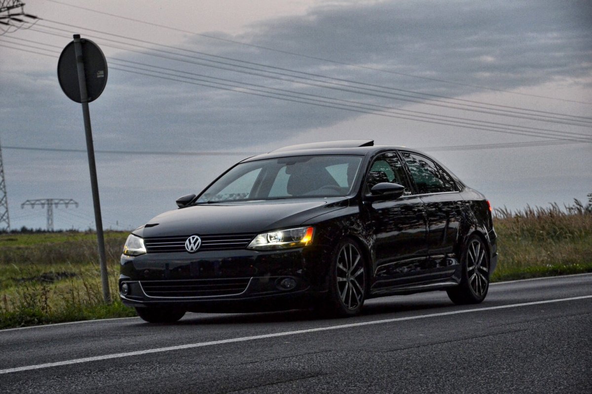 Фольксваген Джетта 2012