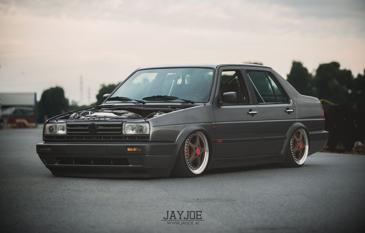 Фольксваген Джетта 6 зеленая