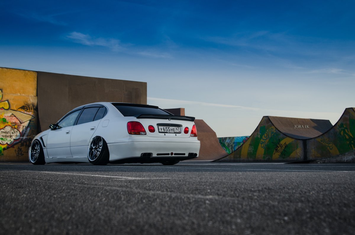 Toyota Aristo в наклейках