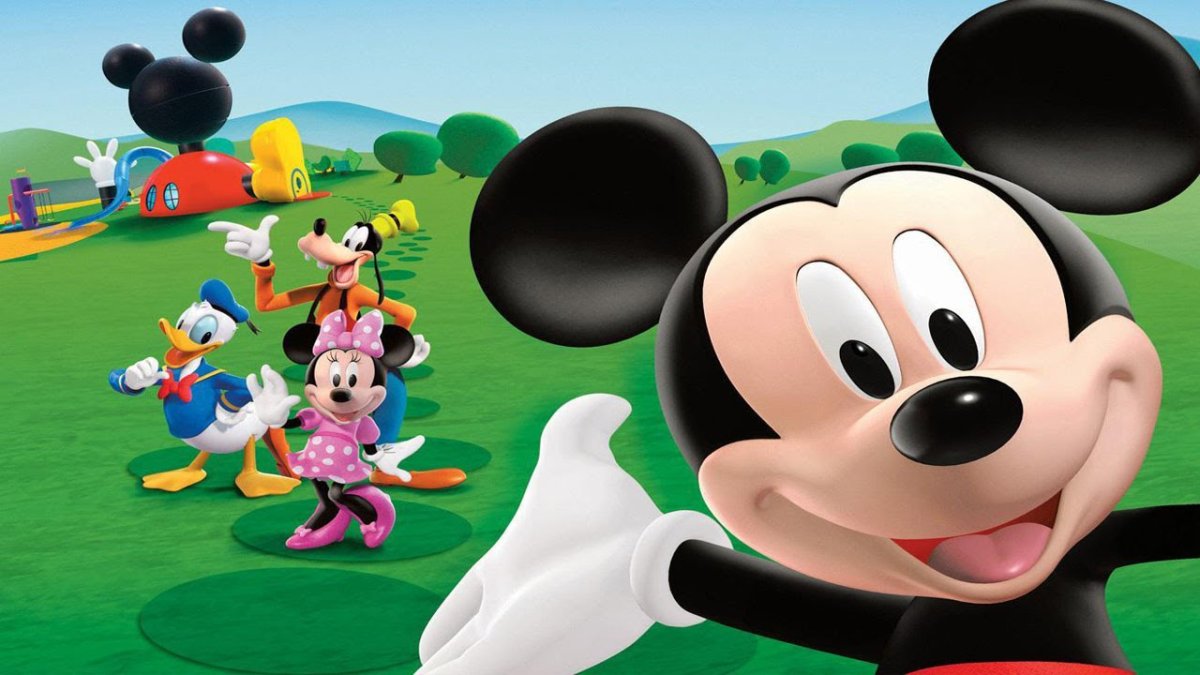 Микки Маус 2022 год