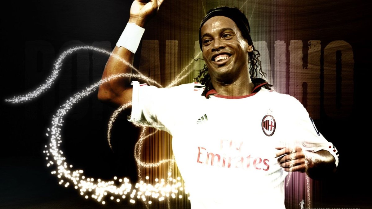 Роналдиньо q10