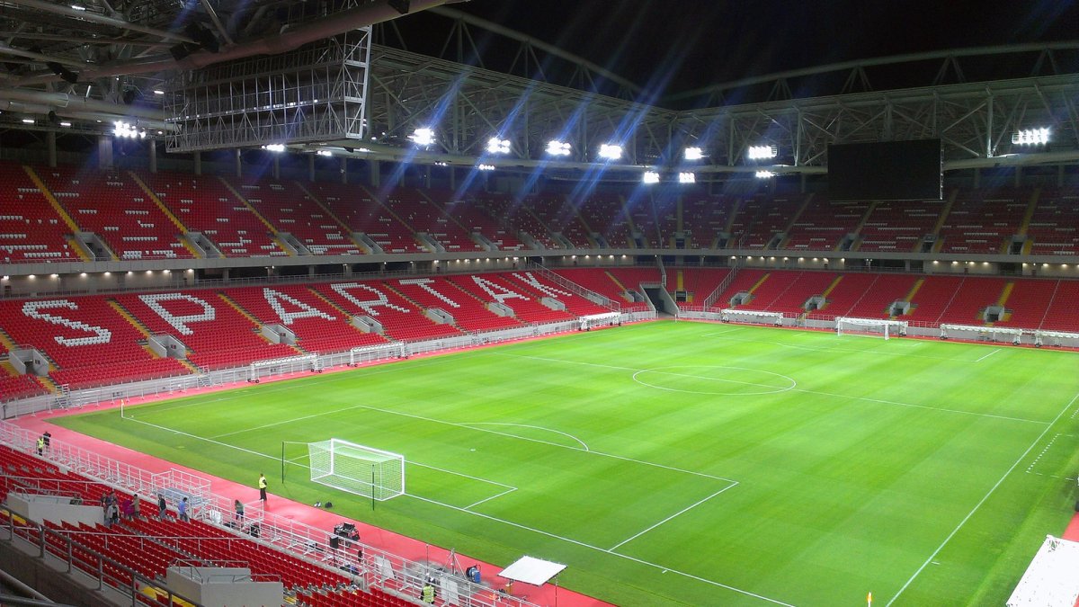 Футбольное поле Спартак Москва