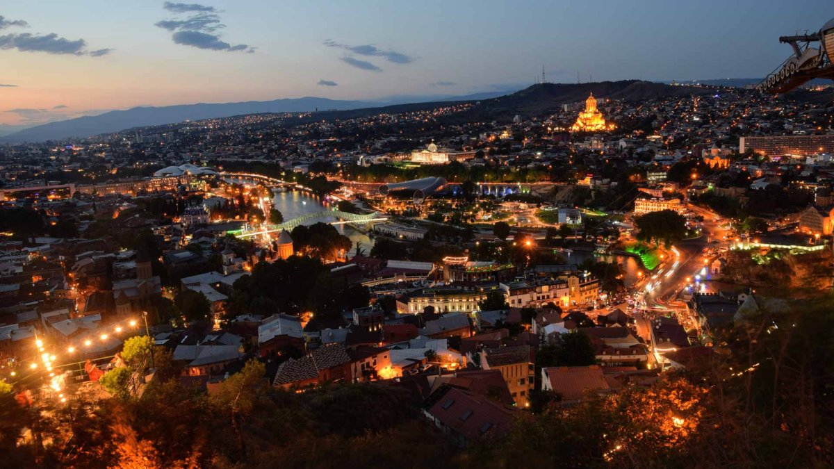 Тбилиси Full HD