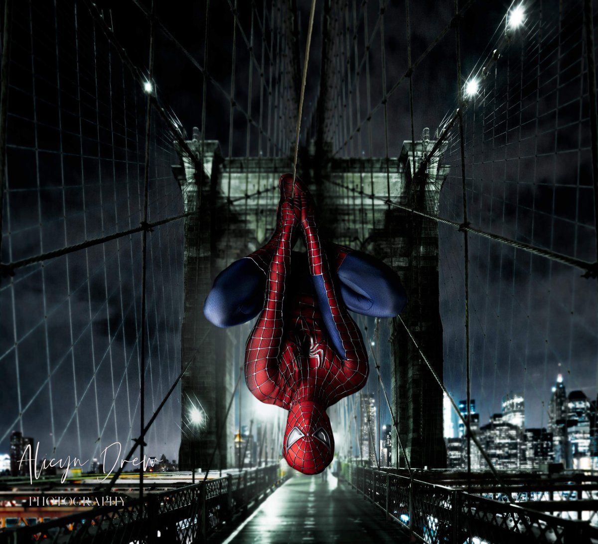 Новый человек паук город