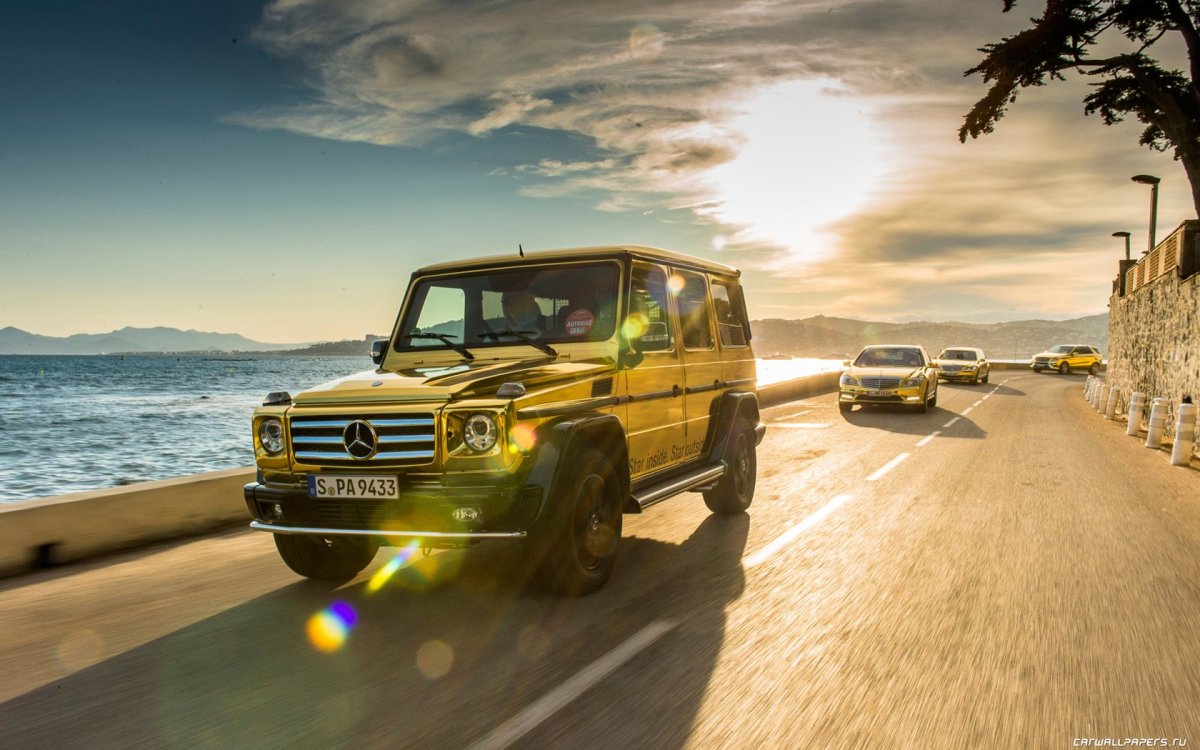 Золотой Mercedes g class