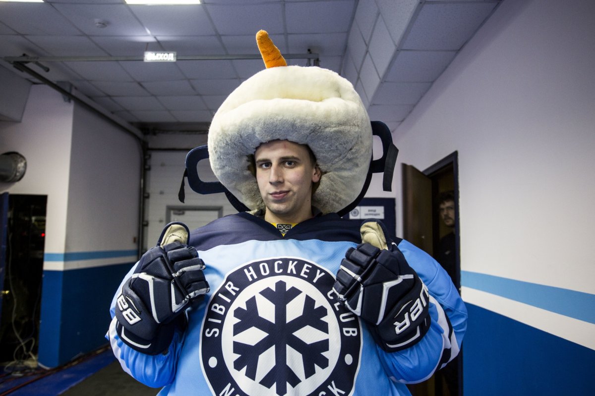 Хк Сибирь талисман Снеговик