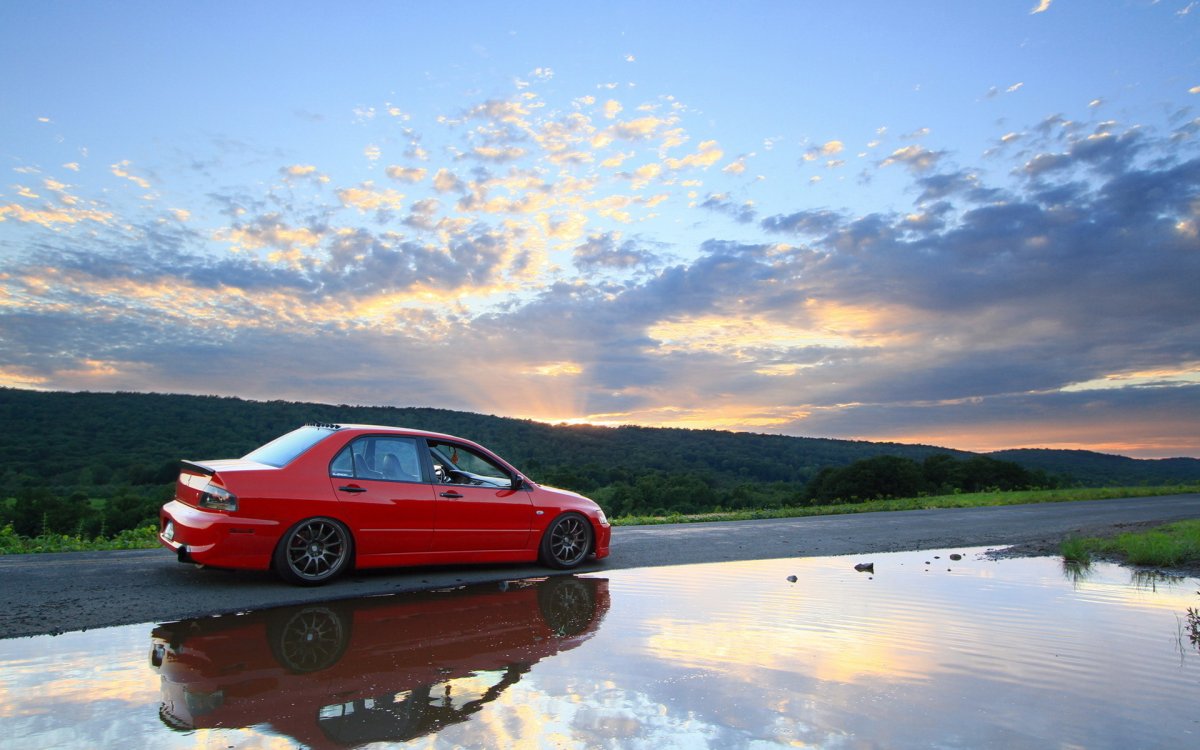 Лето красный Лансер Эволюшн 9