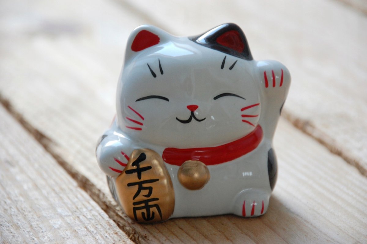 Снежный Манэки нэко