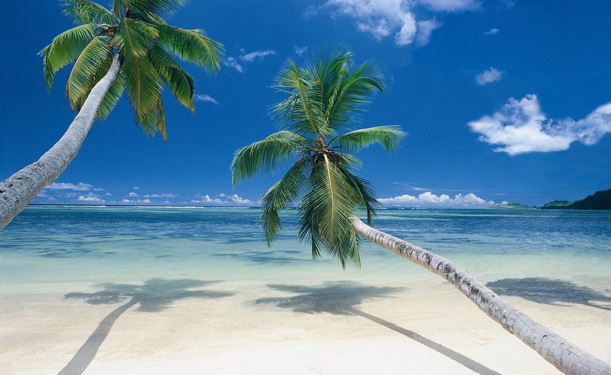 Красивый пляж