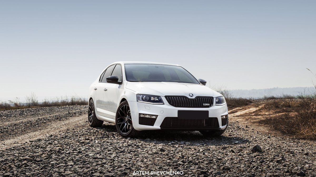 Škoda Octavia RS 2018 белая