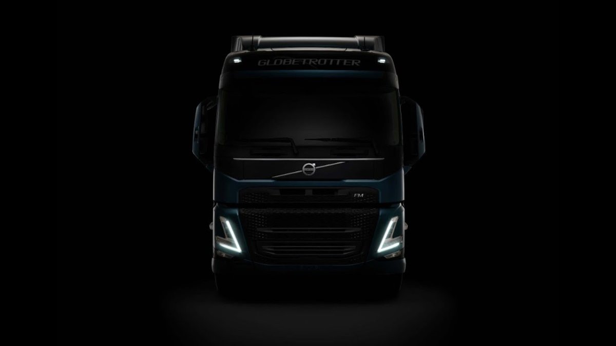 Volvo FH 2021 черная