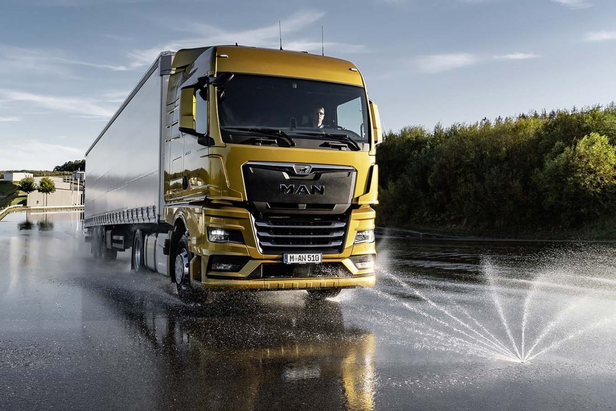 Грузовик man TGX 2020