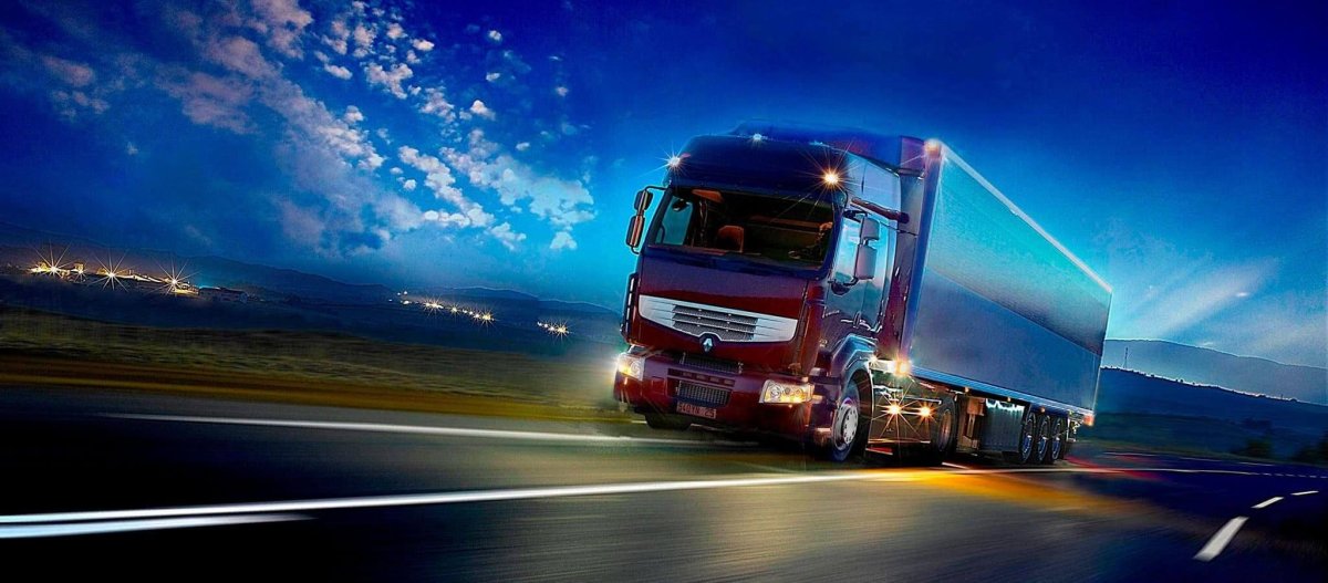 Грузовик в движении