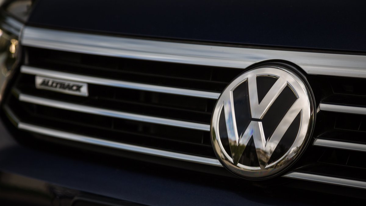 Volkswagen Passat b7 значок