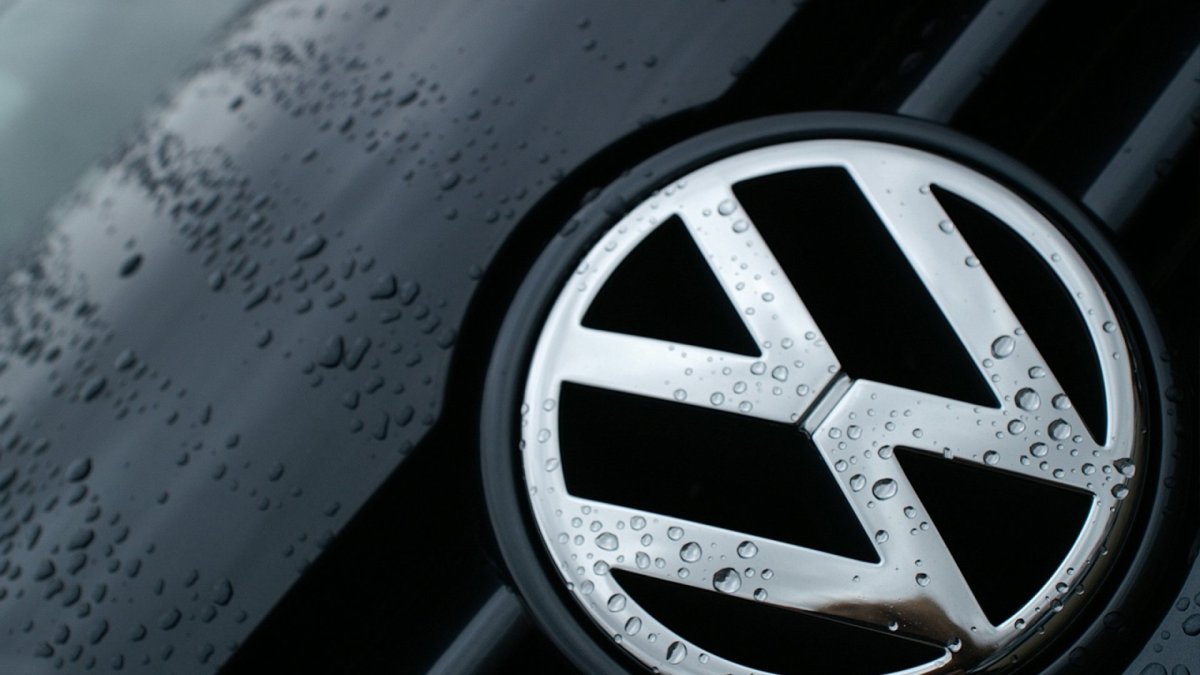 Volkswagen Passat logo
