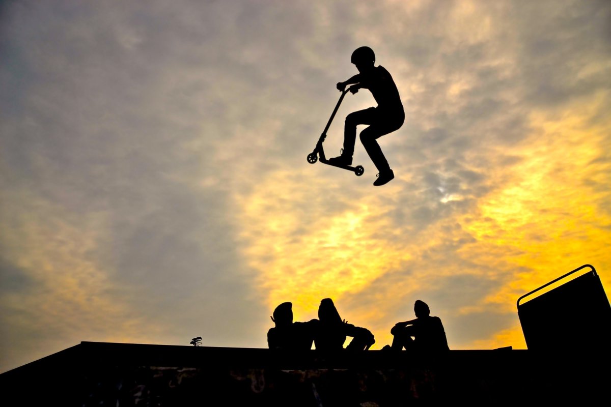 Крутые трюки на самокате