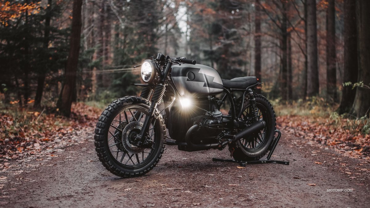 BMW r100 Cafe Racer Scrambler