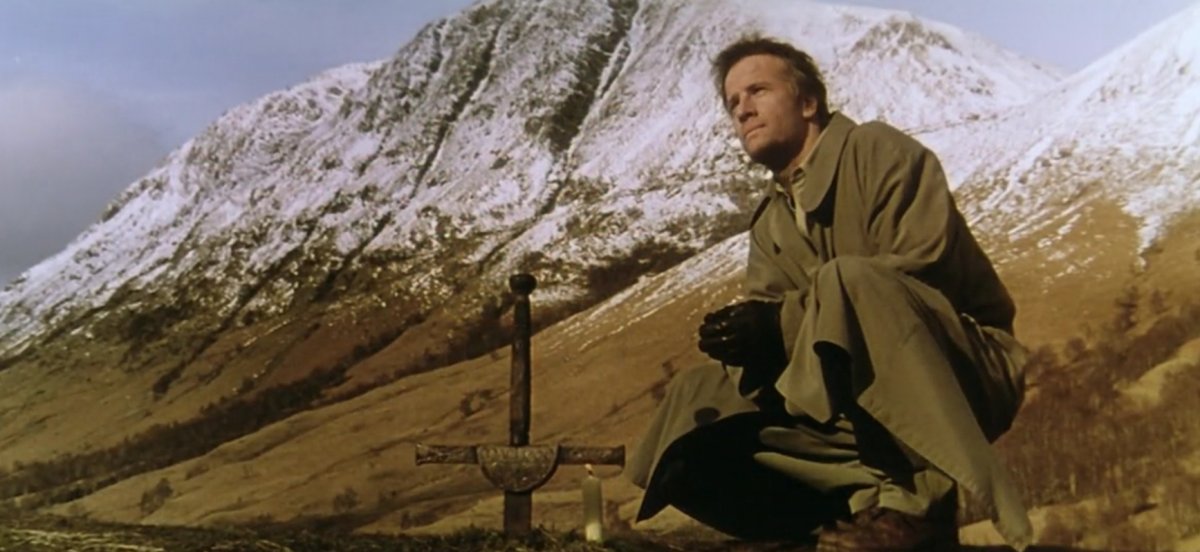 Горец на коне в горах