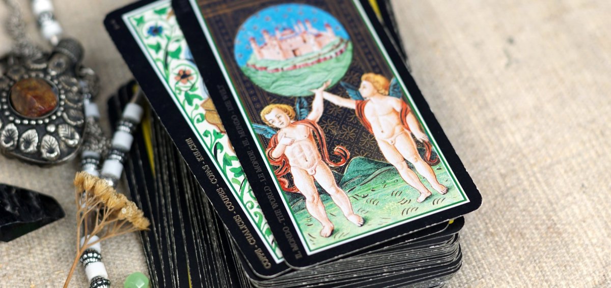 Карты Таро шикарный фон