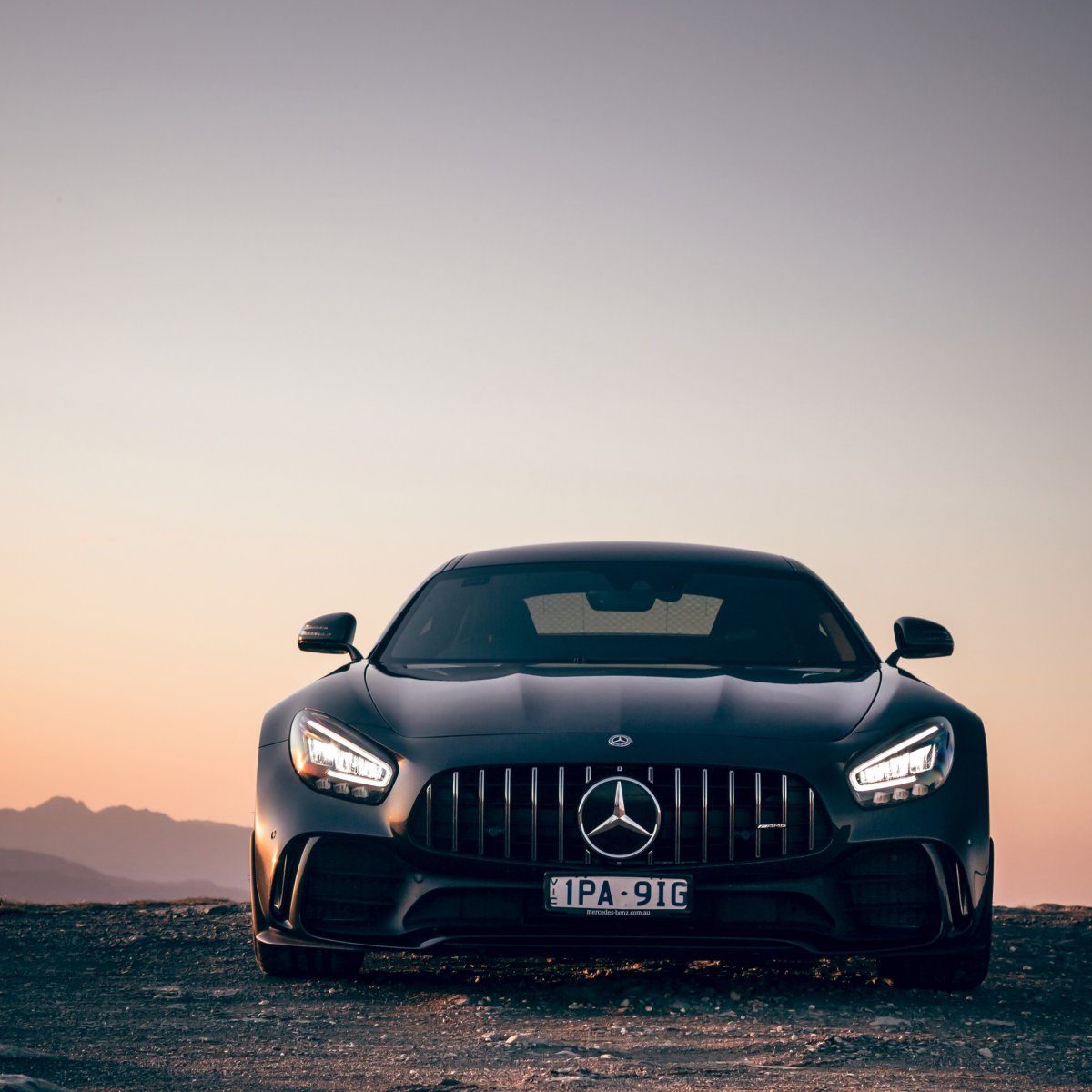 Обои Мерседес для хонор 10 Лайт