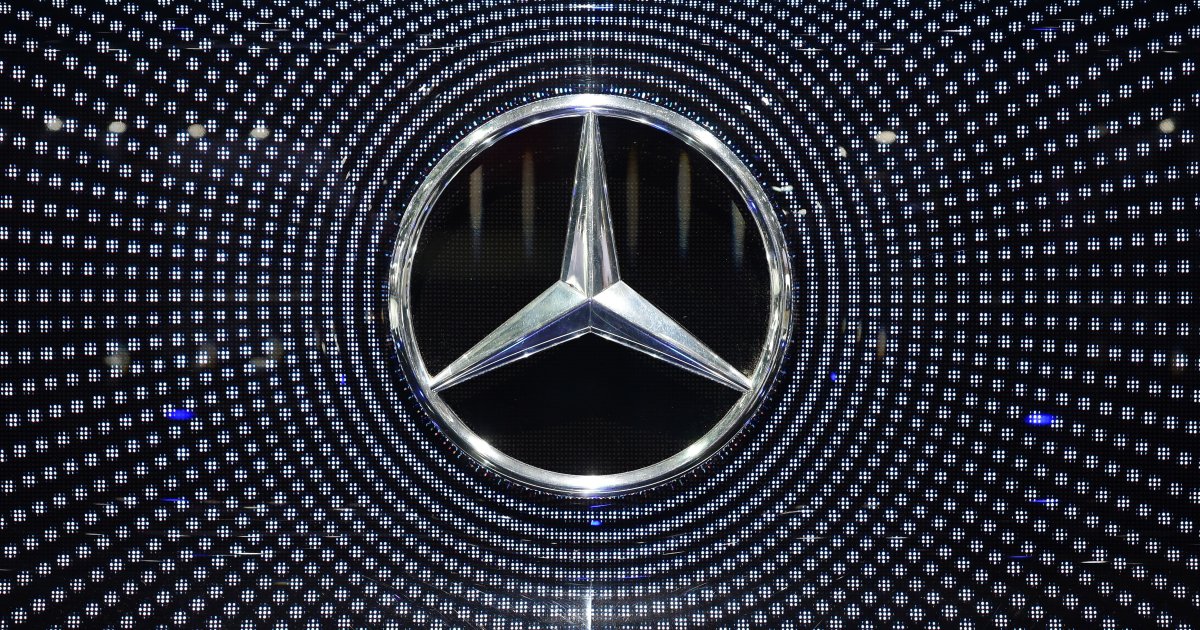 Mercedes Benz logo 2020