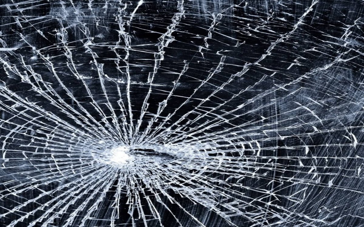 Разбитый монитор